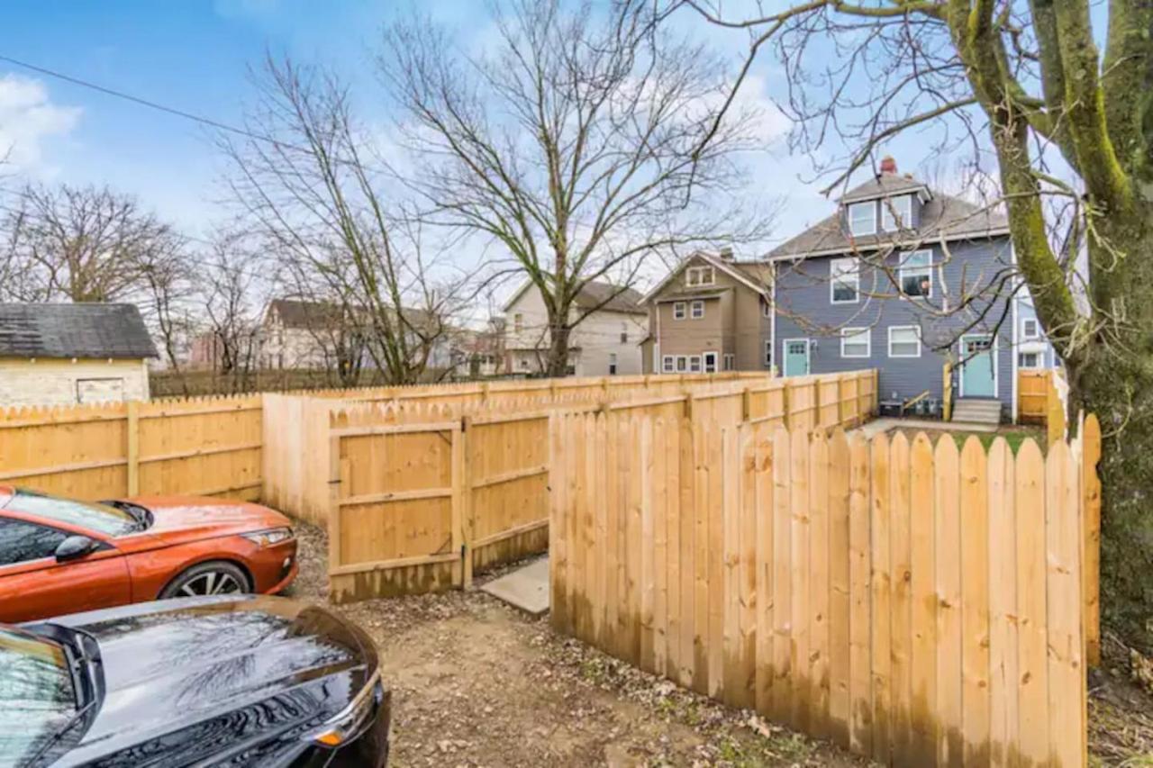 25 2 Homes Side By Side Downtown With Fenced Yard And Hot Tub Columbus Buitenkant foto